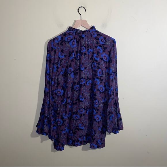 FREE PEOPLE oversize floral bell sleeve button up blouse S - Picture 2 of 6